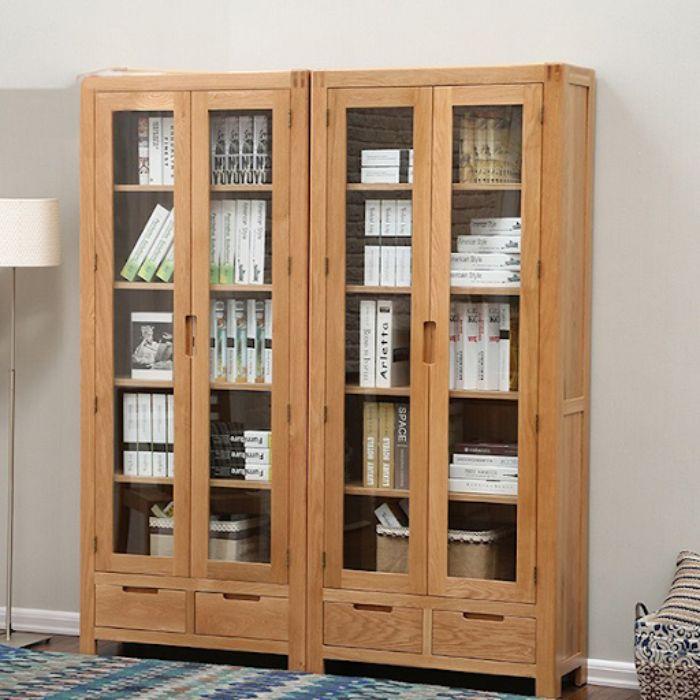Tủ sách nhôm kính vân gỗ có kích thước thích hợp để trong phòng ngủ